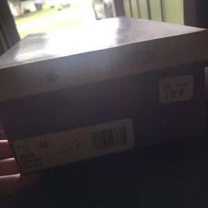 Mootsies tootsies size 7 1/2 navy like new